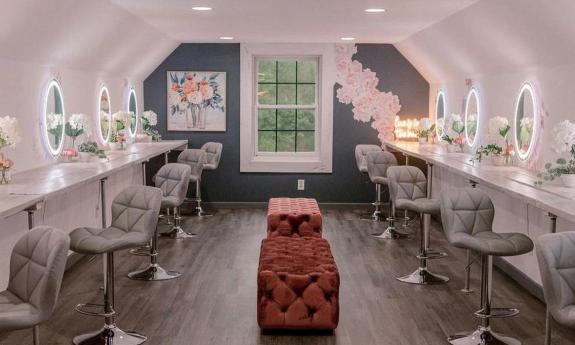 A bridal salon with rows of vanities