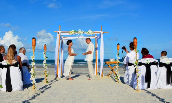 Couple getting married at the beach
