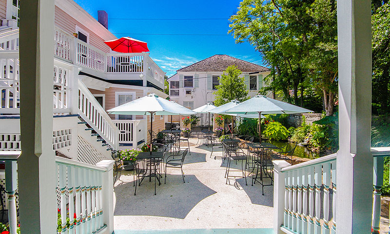 The Kenwood Inn patio is another wonderful spot for wedding celebrations at this St. Augustine bed and breakfast.
