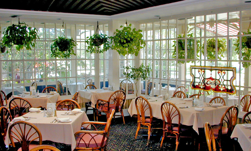 Indoor dining at this favorite restaurant in St. Augustine.